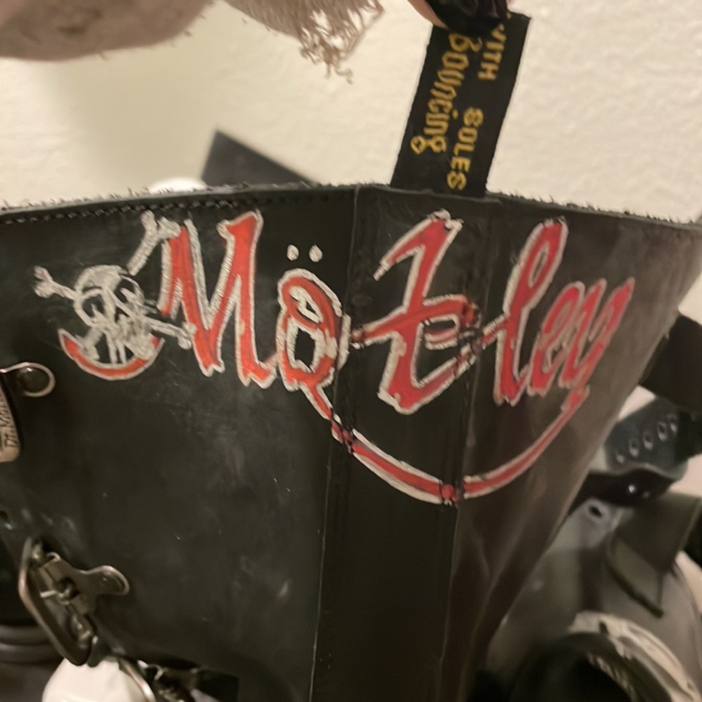 Custom DR.Martens mens 5.